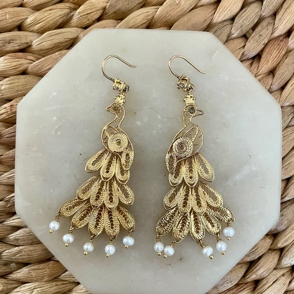 JUICY COUTURE Gold Peacock 🦚 Earrings - Picture 1 of 4